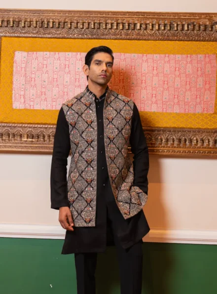Intricate designed Waistcoat Set